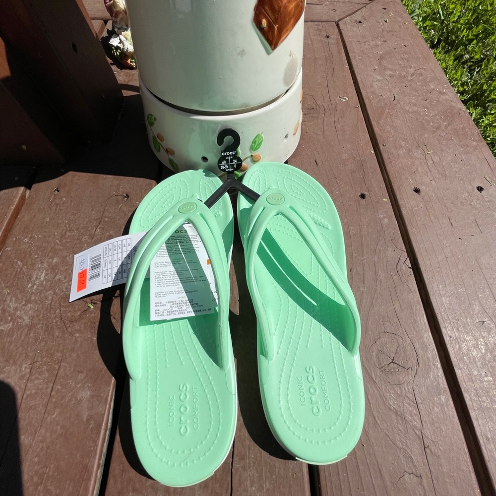 Crocs sleepers 🩴